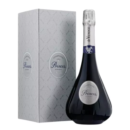 De Venoge Princes Extra Brut 香槟酒瓶，正面图，黑底银色标签