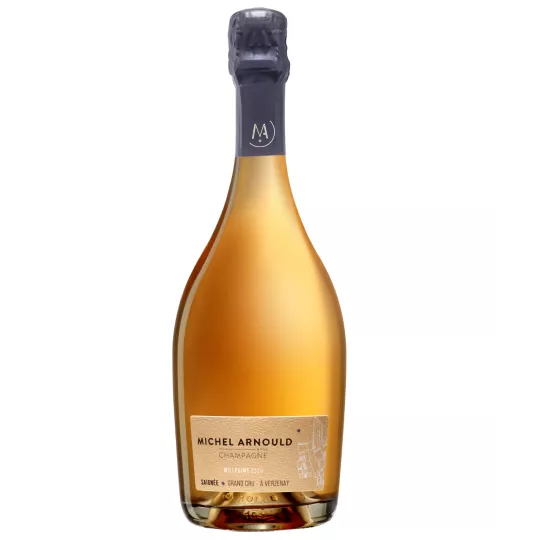 米歇尔-阿努尔德2018桃红香槟（Champagne Michel Arnould Rosé Saignée 2018），透明瓶身，浓烈的粉红色，正面图