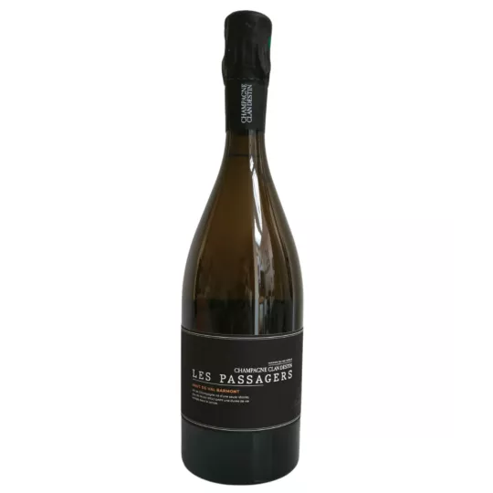 一瓶2022年Clandestin Les Passagers香槟，2024年9月出窖
