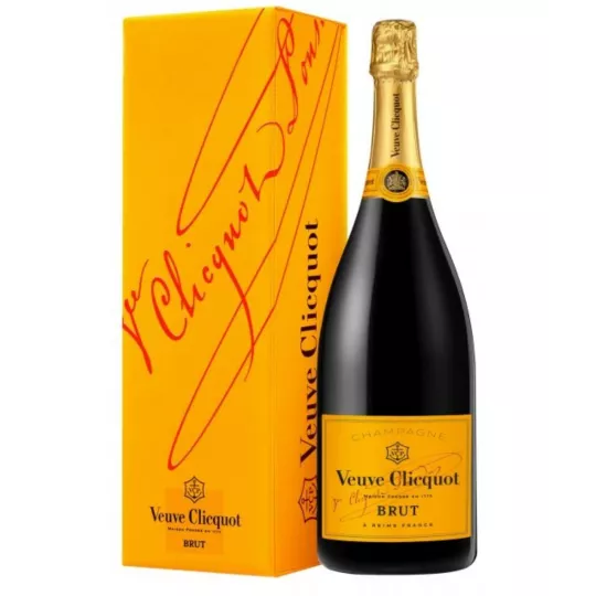 Magnum bottle of VEUVE CLICQUOT Brut Carte Jaune Champagne